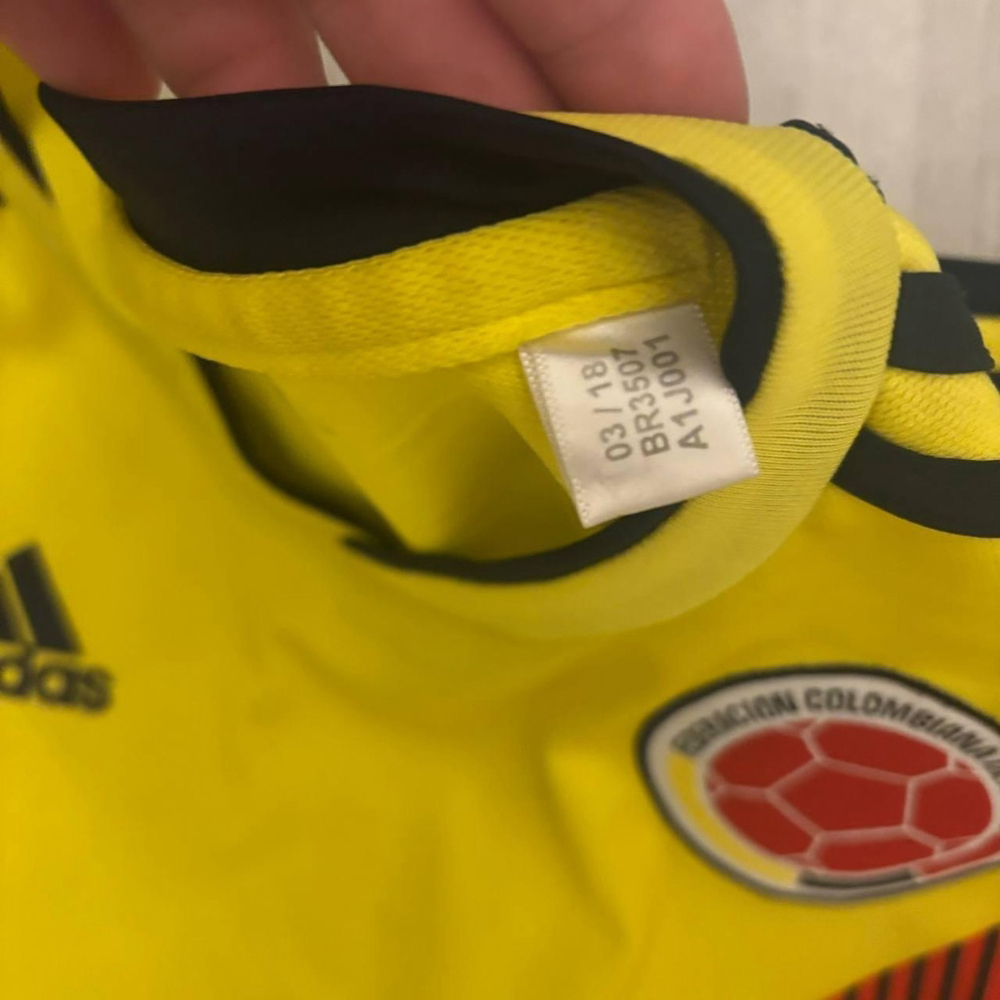 Colombia National Team Jersey (World Cup 2018) - Picture 5 of 7